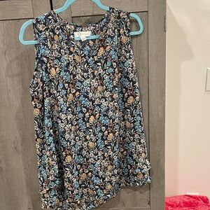 Chic Floral Sleeveless Blouse in Blue and Brown